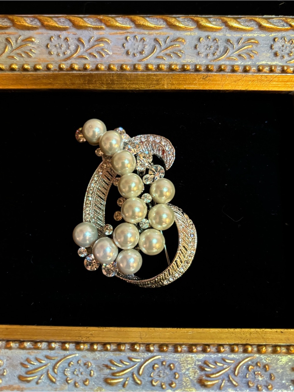 Vintage Silver Tone Faux Pearl & Rhinestone Brooch